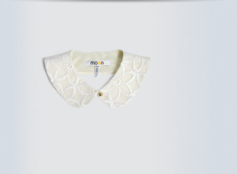 Embroidered Collar